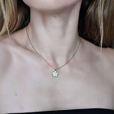 Pandantiv „White Flower” din oțel inoxidabil placat cu aur 18K