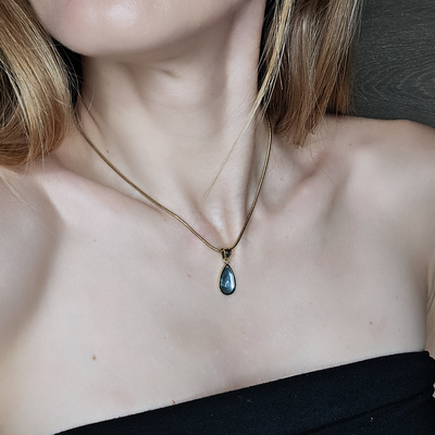 Colier lacrimă din oțel inoxidabil placat cu aur 18K